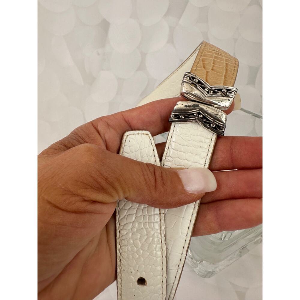 Vtg BRIGHTON Womens M -L belt Cream & Tan REVERSIBLE Leather Embossed animal - Picture 8 of 12